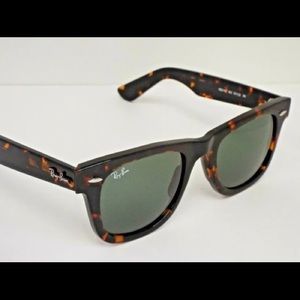 Ray-Ban Wayfarer RB 2140 902